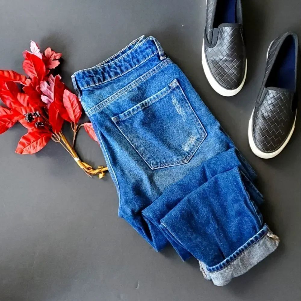 Old navy cropped blue jeans